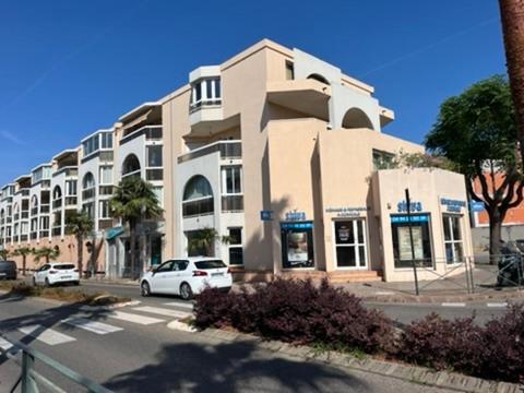 T2! 3 Ou 4 Personnes Centre Ville Neuf Avec Garage ซานารี-ซูร์-แมร์ ภายนอก รูปภาพ